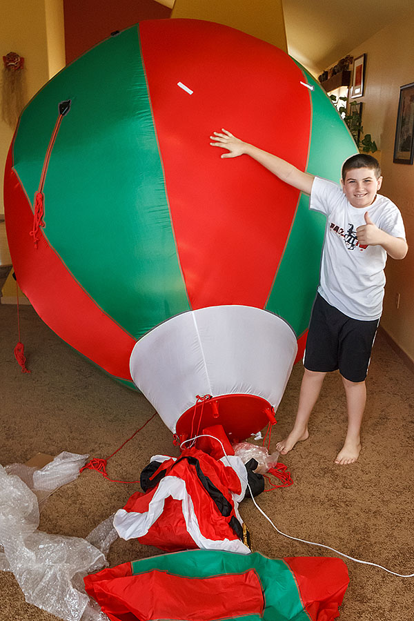 santa balloon inflated