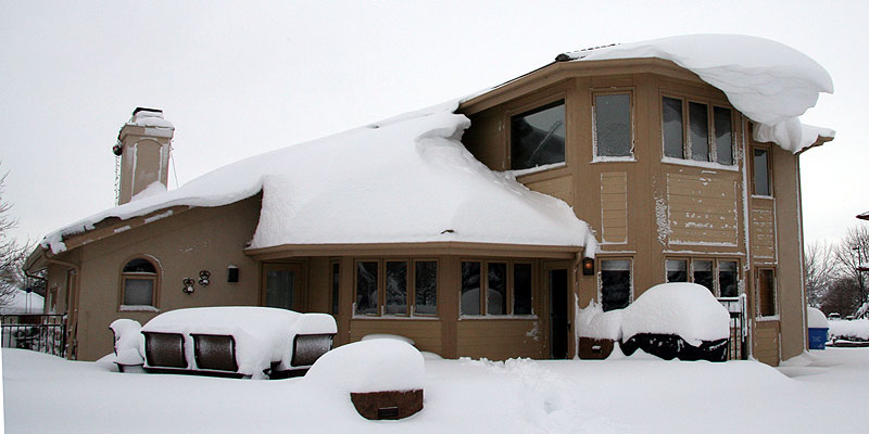 snowstorm back house