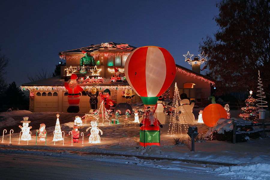 christmas display santa ballooon 1