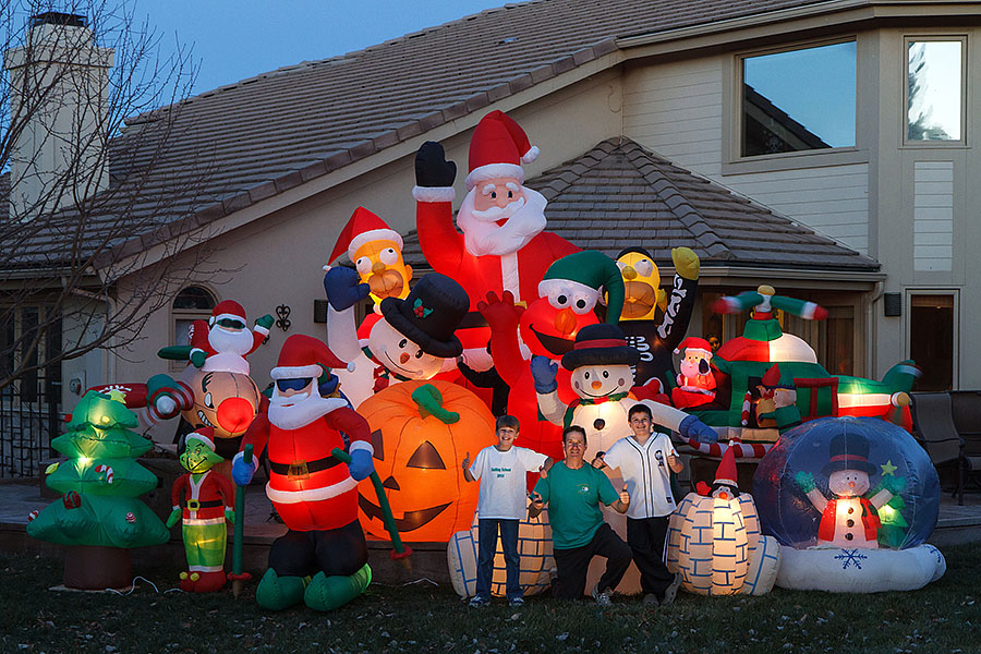 2012 christmas inflatables