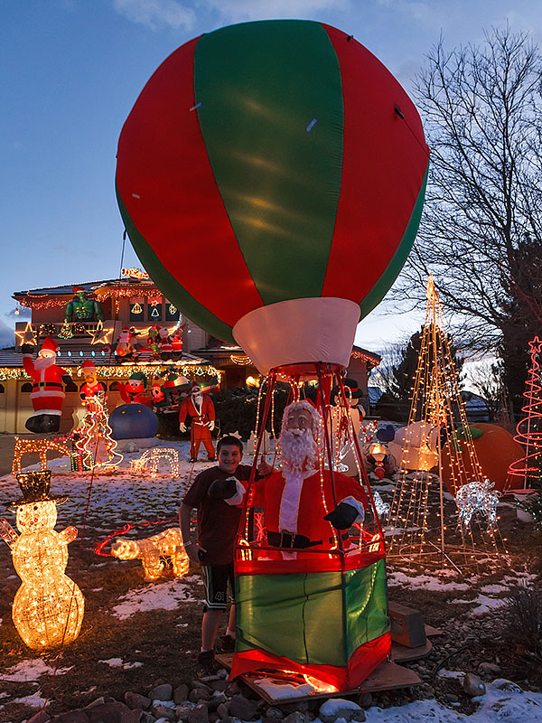 santa balloon closeup