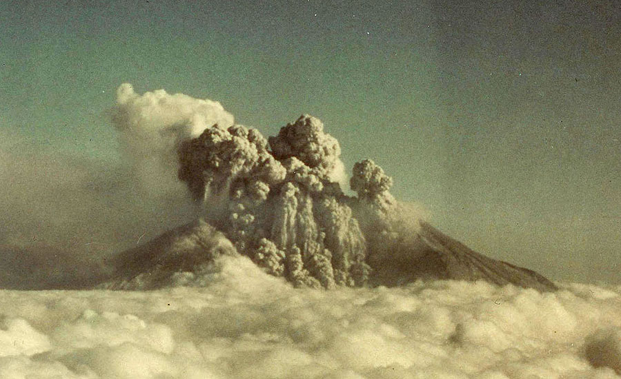 mount saint helens volcanic eruption 4