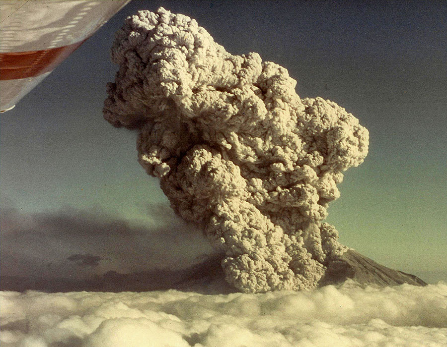 mount saint helens volcanic eruption 8