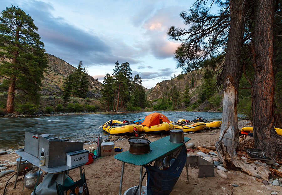 rafting middle fork salmon river idaho b0