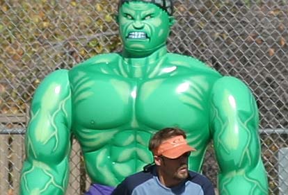 hulk frisbee