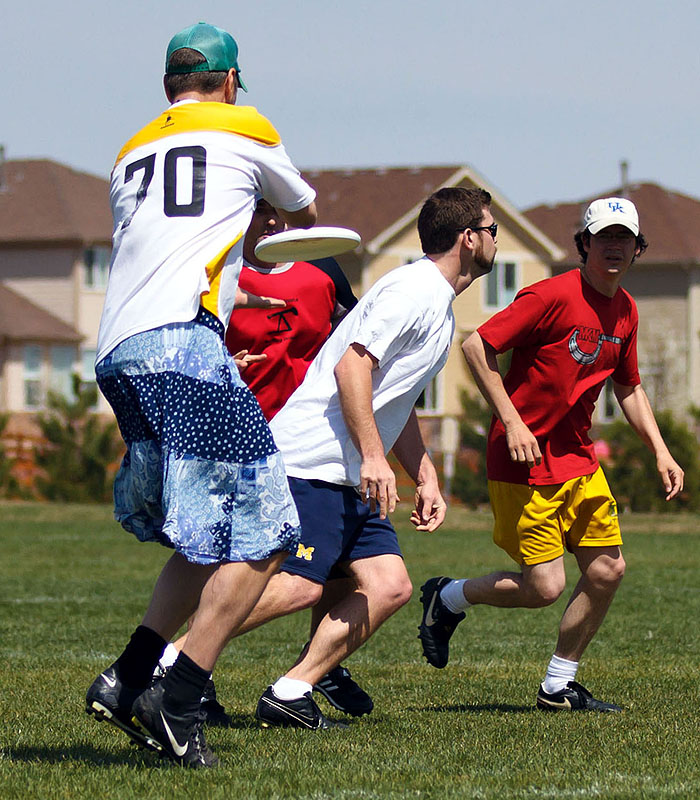 boulder gru frisbee 10