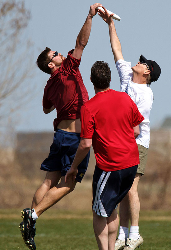 boulder gru frisbee 17