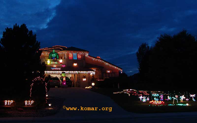 2005 halloween decorations lights