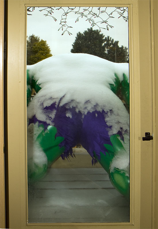 halloween hulk snow backside