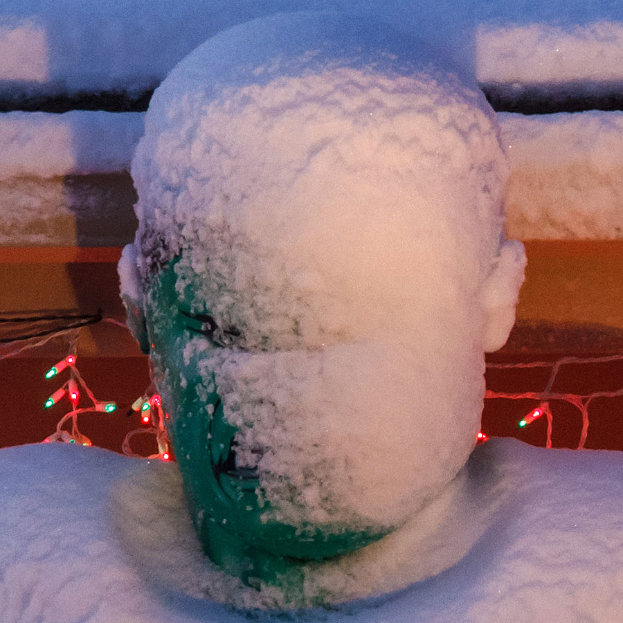 halloween hulk snow closeup 2