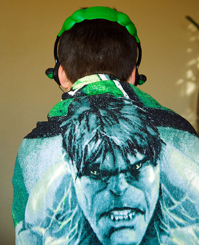 hulk blanket back closeup