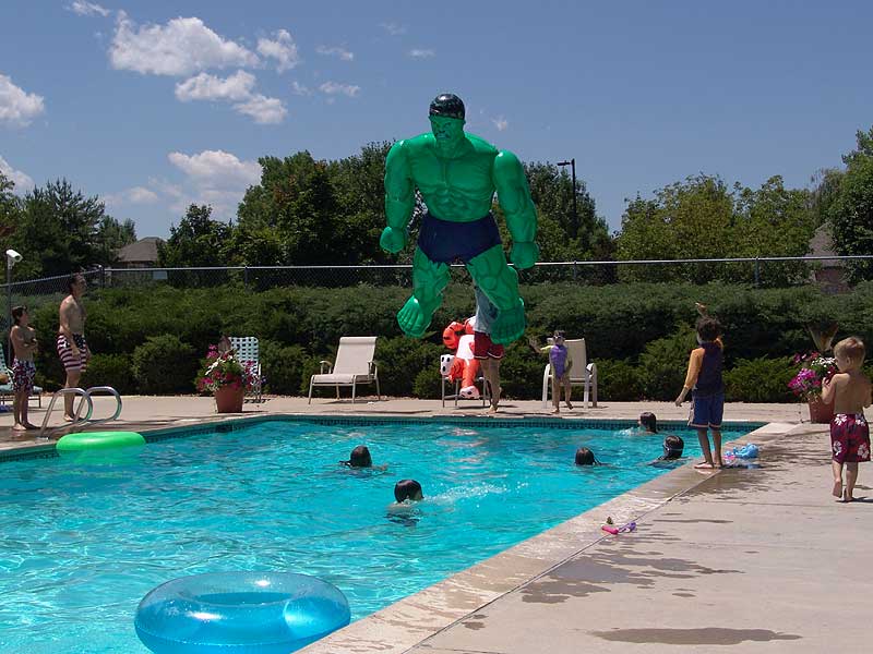 hulk pool 30