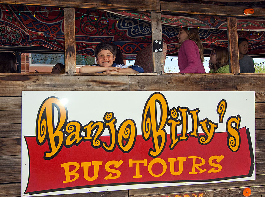 banjo billy bus tour