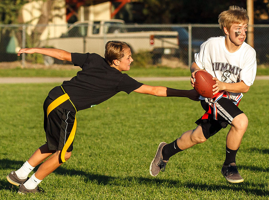 summit flag football b8