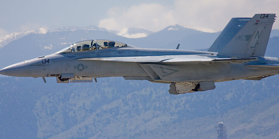 rocky mountain airport airshow f18 5700