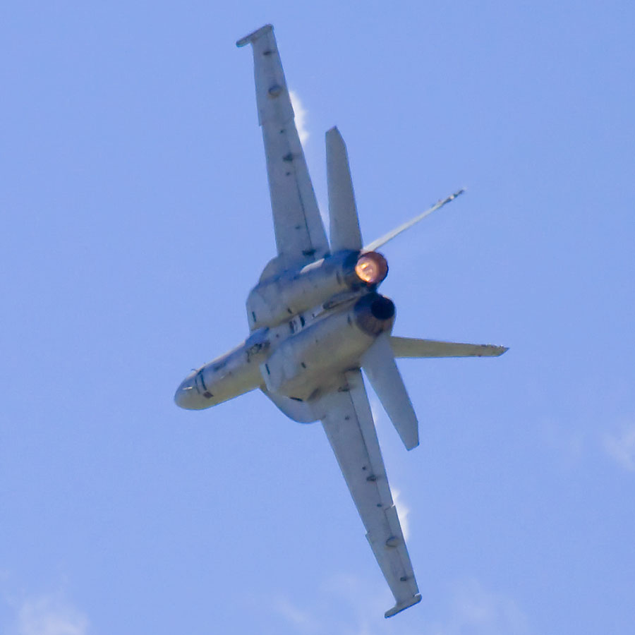 rocky mountain airport airshow f18 5836