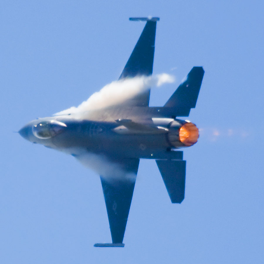 rocky mountain airport airshow f16 6002