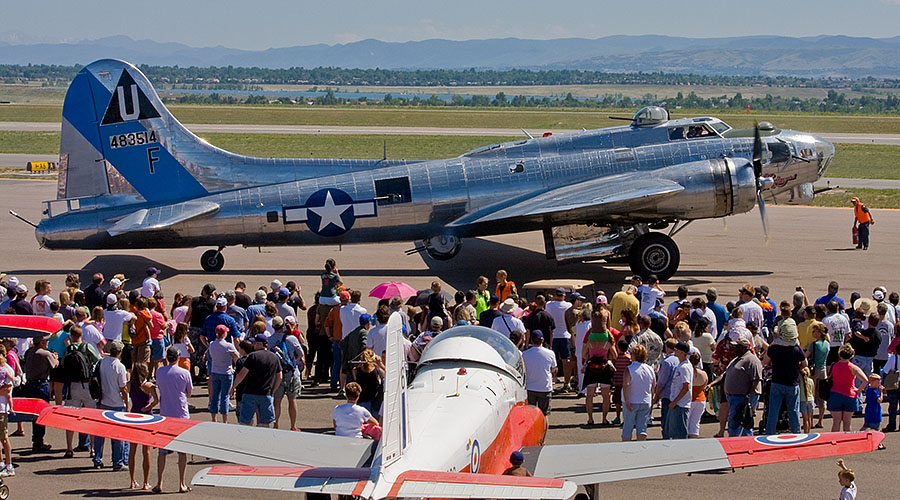 rocky mountain airport airshow b17 6044